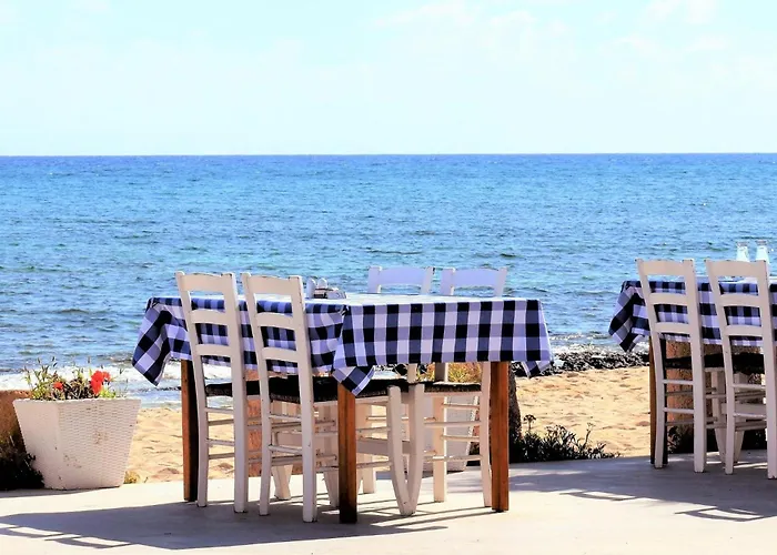 Spacious Santorini 2 Bedrooms Filos Private Jacuzzi Fíra