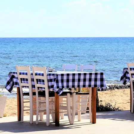 Spacious Santorini 2 Bedrooms Filos Private Jacuzzi Close To Amenities וילה סנטוריני