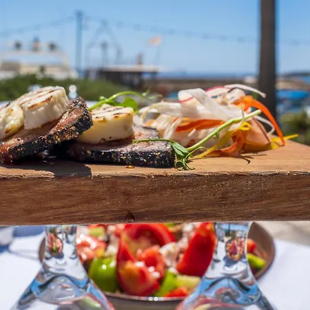 Spacious Santorini 2 Bedrooms Filos Private Jacuzzi&close To Amenities * Fira (Santorini)