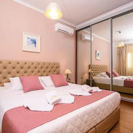 Spacious Santorini 2 Bedrooms Filos Private Jacuzzi