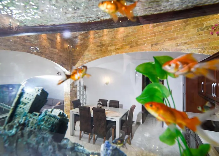 Вилла Spacious Santorini 2 Bedrooms Filos Private Jacuzzi Тира