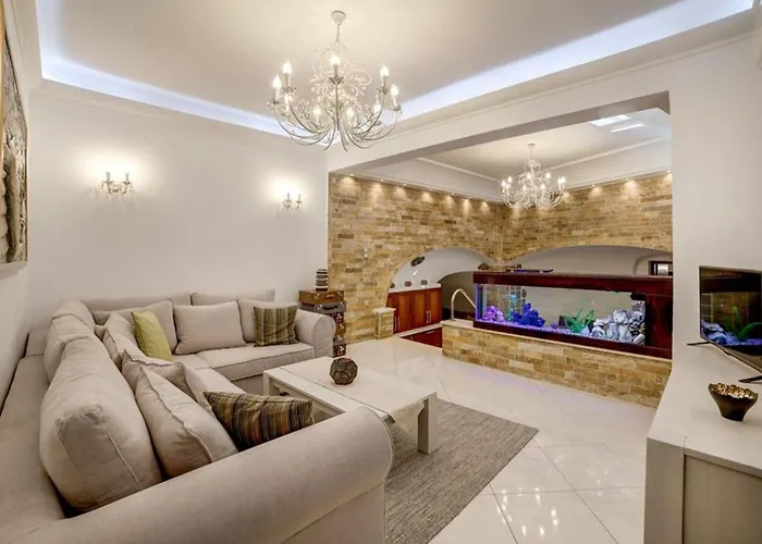 Spacious Santorini 2 Bedrooms Filos Private Jacuzzi *