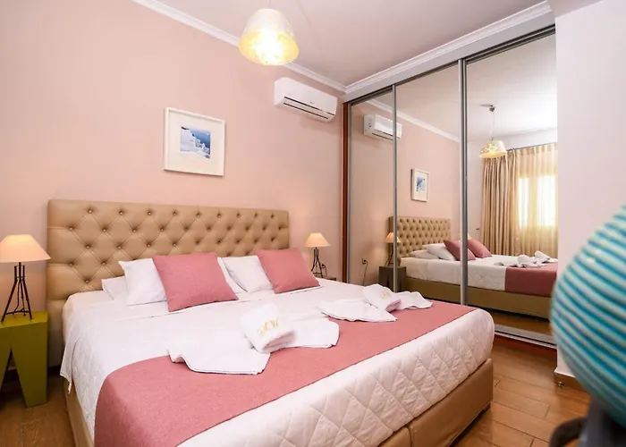 Spacious Santorini 2 Bedrooms Filos Private Jacuzzi