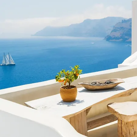 Spacious Santorini 2 Bedrooms Filos Private Jacuzzi